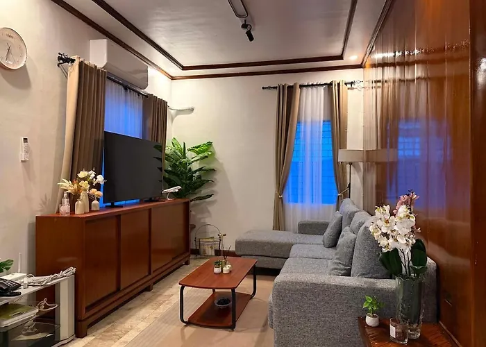 Staycation Near Moa In Pinas