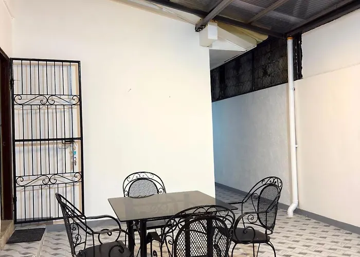 Staycation Near Moa In Pinas Casa vacanze *